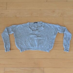 Brandy Melville Light Heathered Gray V-Neck Cropped Sweater, One Size, Knit